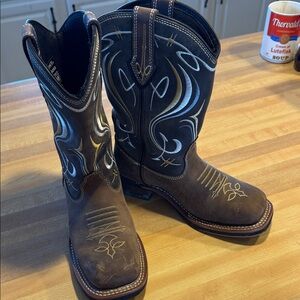 Brown Western  Dan Post Cowboy Boots with Embroidered Design